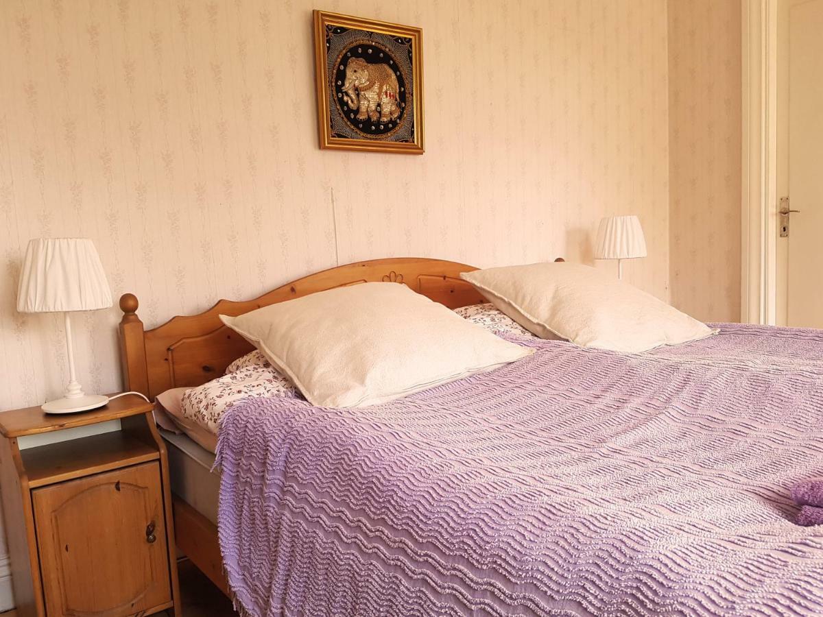 Garpenbergs B&B, Bnb Екстериор снимка