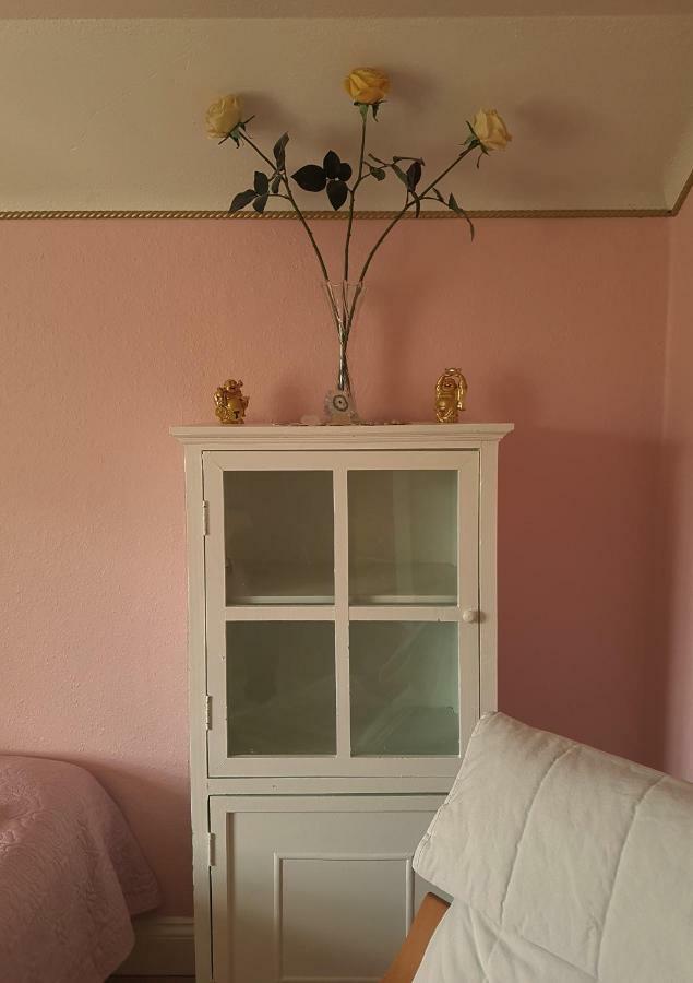 Garpenbergs B&B, Bnb Екстериор снимка